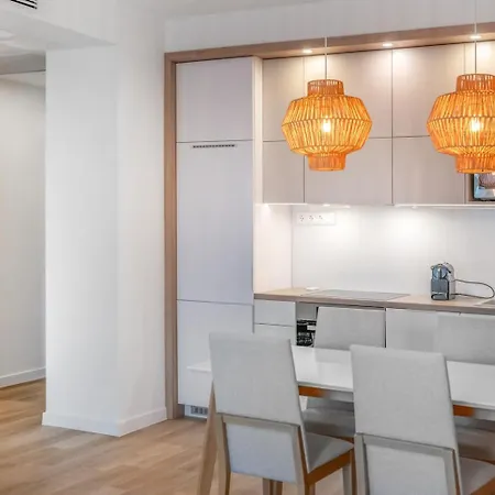 Platan Apartman By Hellobalatonlelle Διαμέρισμα *