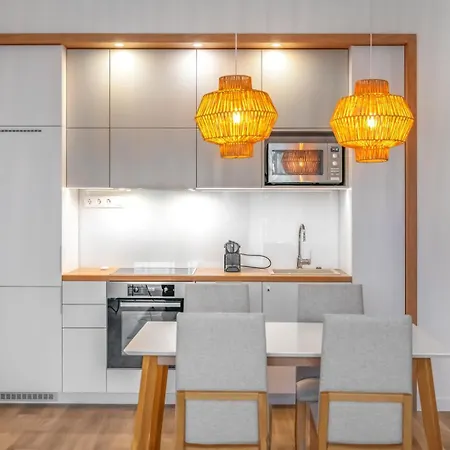 Platan Apartman By Hellobalatonlelle *