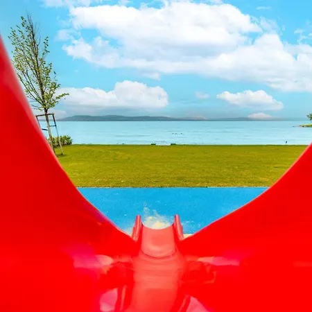 Platan Apartman By Hellobalatonlelle Apartment *