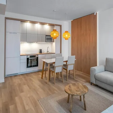 Platan Apartman By Hellobalatonlelle Apartment *