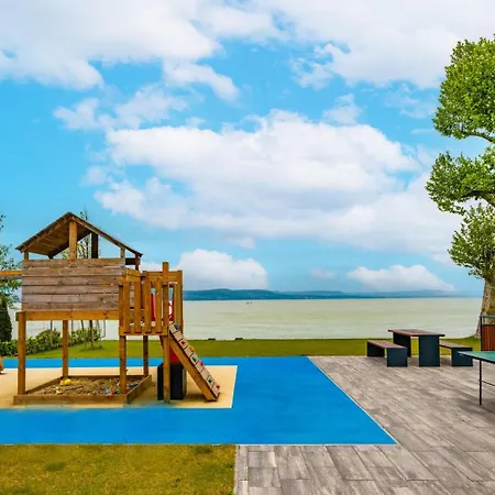 Platan Apartman By Hellobalatonlelle Апартаменты